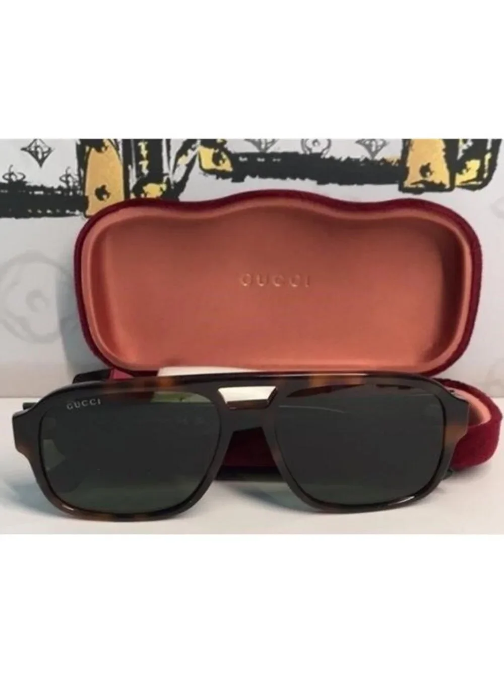 Gucci Tortoise Shell Sunglasses with Green Lenses GG0925s 002